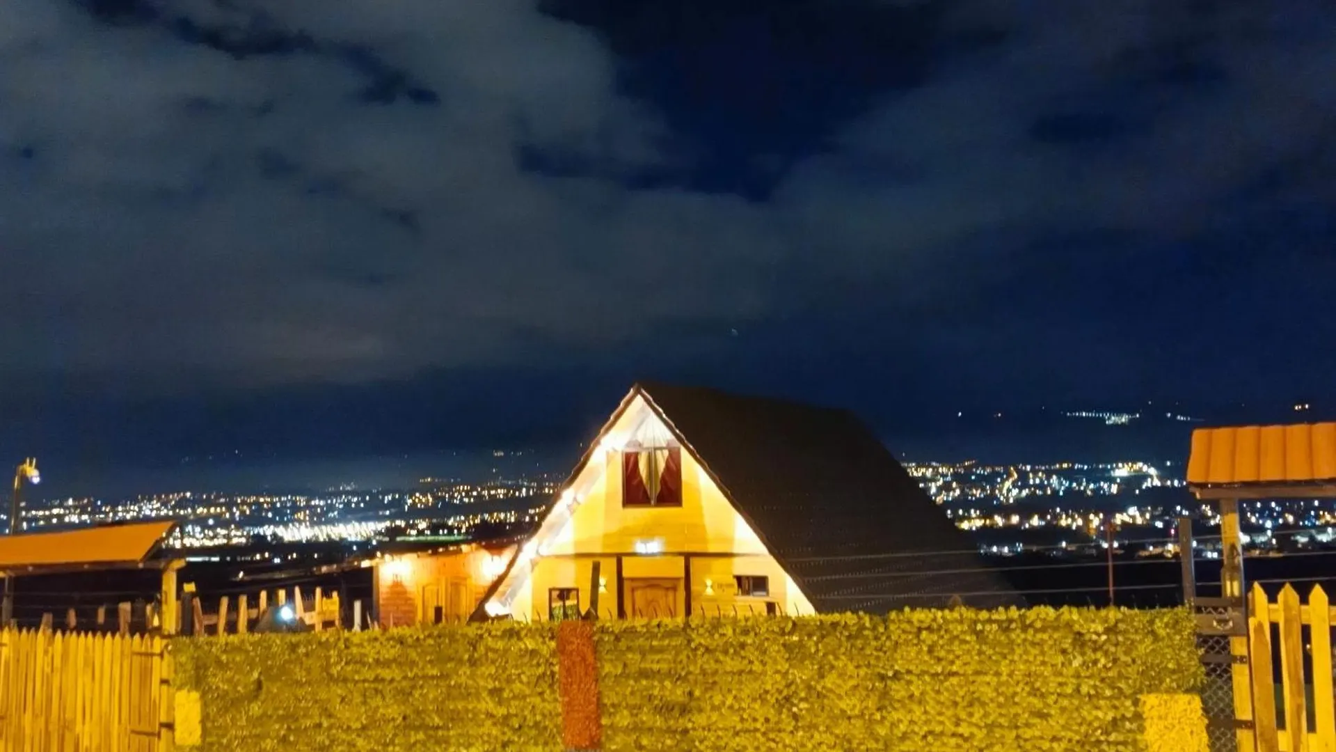 Alpina Glamping Con Jacuzzi En Latacunga Hotel Saquisili Campsite